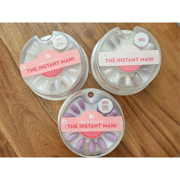 Olive & June The Instant Mani 3 Pack of Press on Nails New Medium Length - Picture 1 of 3